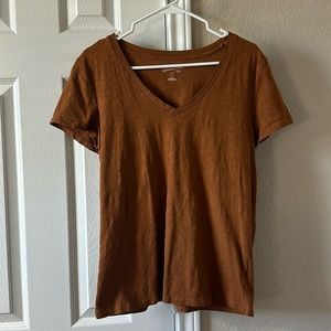 Universal Threads Dark Caramel Brown Short Sleeve V Neck Tee